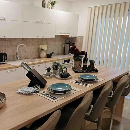Pervan Homes - * Medulin
