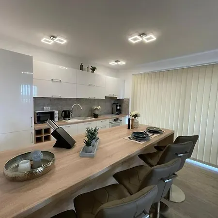 Apartment Pervan Homes - *